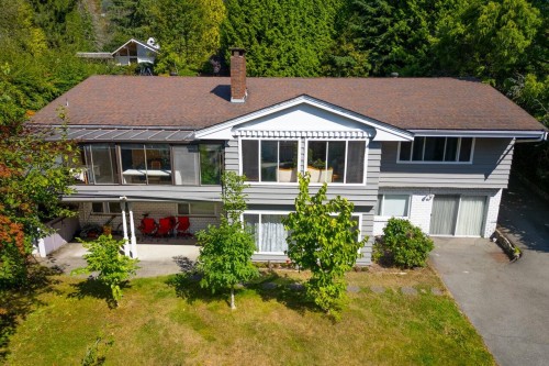 1181 Chartwell Drive, West Vancouver, BC - Outdoor
