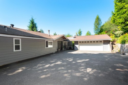 1181 Chartwell Drive, West Vancouver, BC - Outdoor