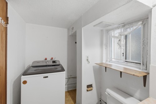 1016 18Th Avenue E, Vancouver, BC - Indoor Photo Showing Other Room