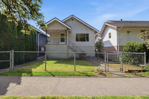 1016 18Th Avenue E, Vancouver, BC - Outdoor