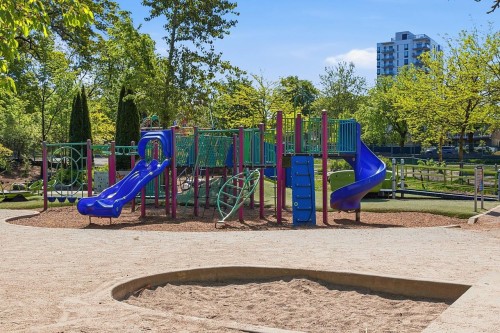 1016 18Th Avenue E, Vancouver, BC - Outdoor