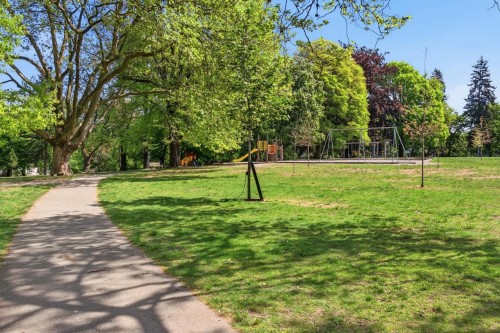1016 18Th Avenue E, Vancouver, BC - Outdoor With View
