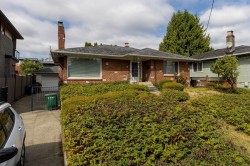 911 Sperling Avenue Burnaby, BC V5B 4H7