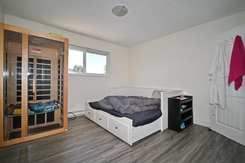 7531 Gilbert Road, Richmond, BC - Indoor Photo Showing Bedroom