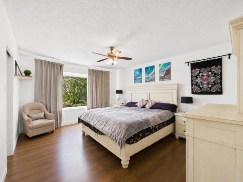 2575 Ashurst Avenue, Coquitlam, BC - Indoor Photo Showing Bedroom