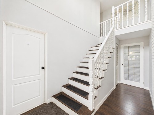 2575 Ashurst Avenue, Coquitlam, BC - Indoor Photo Showing Other Room