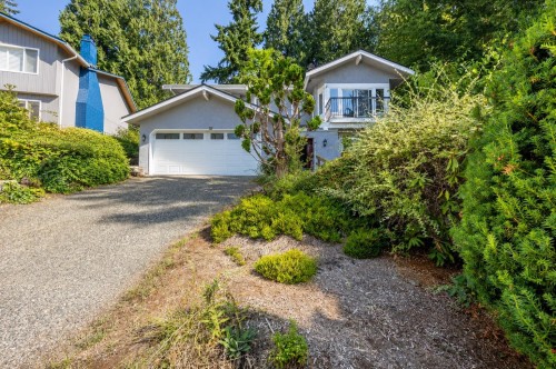 2575 Ashurst Avenue, Coquitlam, BC - Outdoor