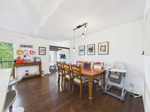 2575 Ashurst Avenue, Coquitlam, BC - Indoor Photo Showing Dining Room