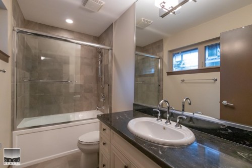 1969 Kings Avenue, West Vancouver, BC 