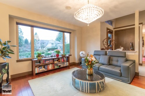 1969 Kings Avenue, West Vancouver, BC 