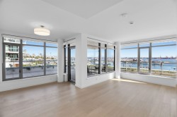 308-785 Harbour Way  North Vancouver, BC V7P 0G3