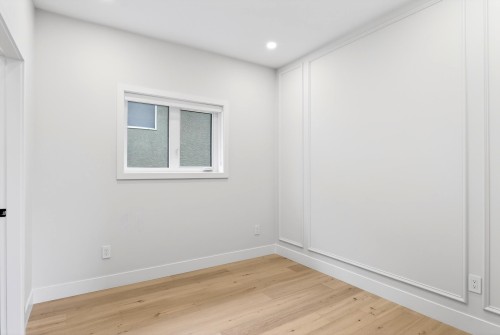 2-2741 7Th Avenue E, Vancouver, BC - Indoor Photo Showing Other Room