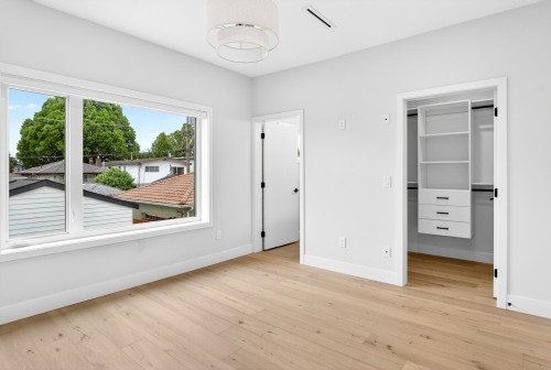 2-2741 7Th Avenue E, Vancouver, BC - Indoor Photo Showing Other Room