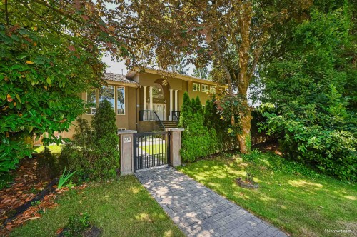 6339 Canada Way, Burnaby, BC - Outdoor