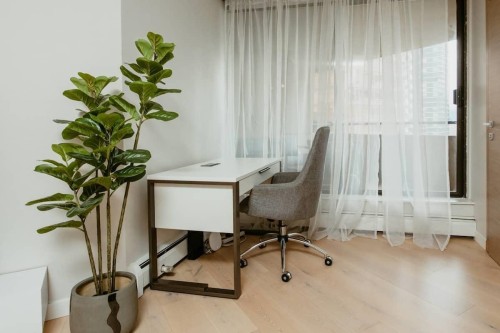 407-1455 Robson Street , Vancouver, BC V6G 1C1 5