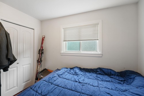 3054 5Th Avenue E, Vancouver, BC - Indoor Photo Showing Bedroom