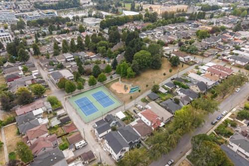 3054 5Th Avenue E, Vancouver, BC - Outdoor With View