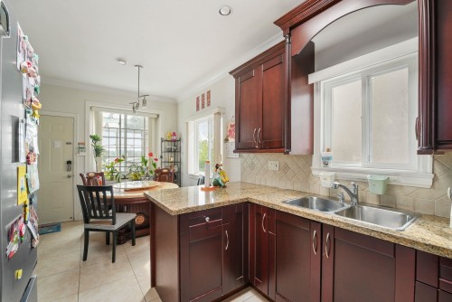 3054 5Th Avenue E, Vancouver, BC - Indoor Photo Showing Kitchen With Double Sink