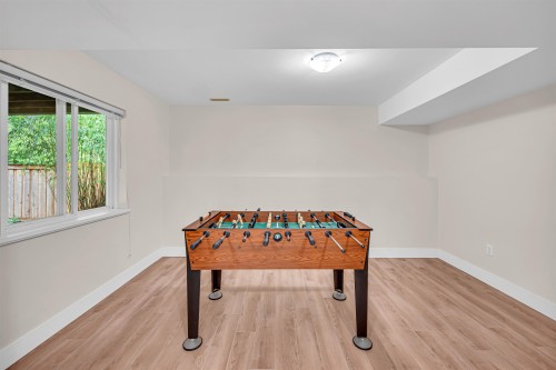 78 Cliffwood Drive, Port Moody, BC - Indoor Photo Showing Other Room
