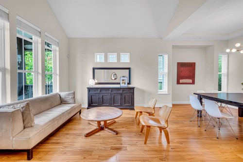78 Cliffwood Drive, Port Moody, BC - Indoor Photo Showing Living Room