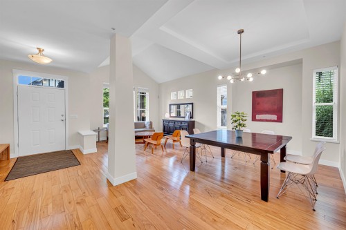 78 Cliffwood Drive, Port Moody, BC - Indoor Photo Showing Dining Room
