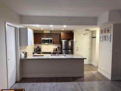 207-2957 Glen Drive Coquitlam, BC V3B 0B5