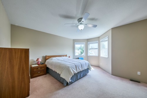 2944 Valleyvista Drive, Coquitlam, BC - Indoor Photo Showing Bedroom