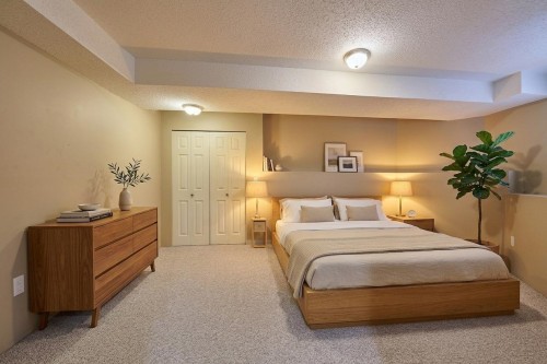 2944 Valleyvista Drive, Coquitlam, BC - Indoor Photo Showing Bedroom