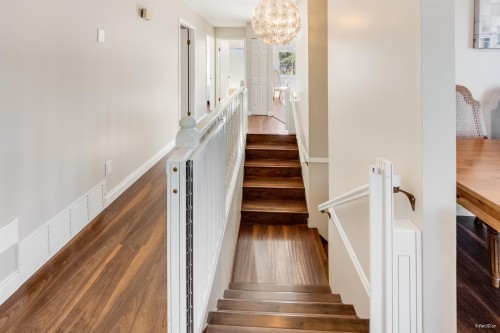 2287 Stafford Avenue, Port Coquitlam, BC - Indoor Photo Showing Other Room