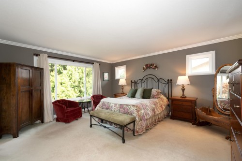 1855 Lemax Avenue, Coquitlam, BC - Indoor Photo Showing Bedroom