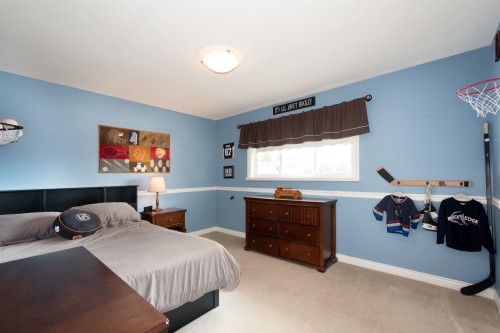 1855 Lemax Avenue, Coquitlam, BC - Indoor Photo Showing Bedroom