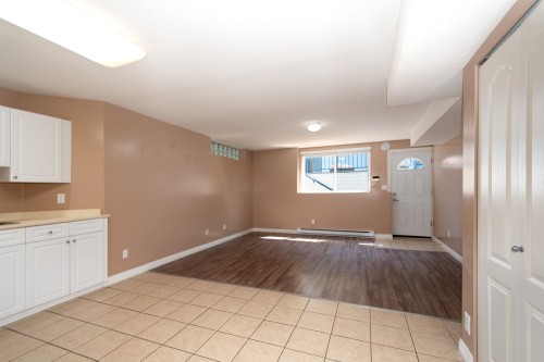 1855 Lemax Avenue, Coquitlam, BC - Indoor Photo Showing Other Room