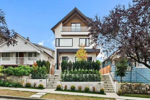 2-312 37Th Avenue E, Vancouver, BC - Outdoor With Deck Patio Veranda With Facade