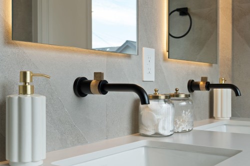2-312 37Th Avenue E, Vancouver, BC - Indoor Photo Showing Bathroom