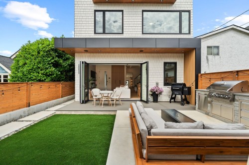 2-312 37Th Avenue E, Vancouver, BC - Outdoor With Deck Patio Veranda With Exterior