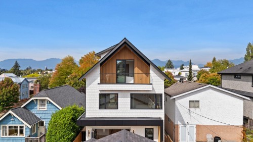 2-312 37Th Avenue E, Vancouver, BC - Outdoor