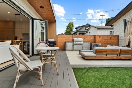 2-312 37Th Avenue E, Vancouver, BC - Outdoor With Deck Patio Veranda With Exterior