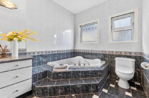 10371 Shell Road, Richmond, BC - Indoor Photo Showing Bathroom