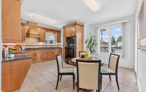 10371 Shell Road, Richmond, BC - Indoor