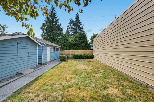 3575 Coast Meridian Road, Port Coquitlam, BC - Outdoor
