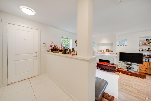 72-688 Edgar Avenue, Coquitlam, BC - Indoor Photo Showing Other Room