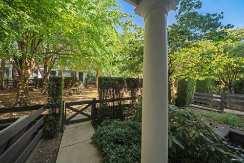 72-688 Edgar Avenue, Coquitlam, BC - Outdoor
