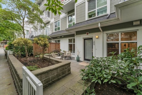 304-618 Langside Avenue, Coquitlam, BC - Outdoor With Deck Patio Veranda
