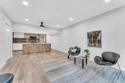 304-618 Langside Avenue, Coquitlam, BC - Indoor