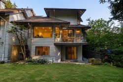 5729 Owl Court  North Vancouver, BC V7R 4V1