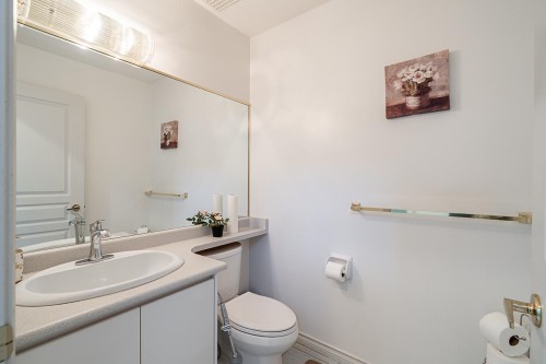 2980 Cliffrose Crescent, Coquitlam, BC - Indoor Photo Showing Bathroom