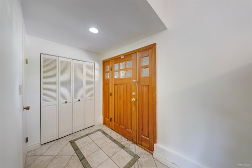 5680 Plover Court, Richmond, BC - Indoor Photo Showing Other Room