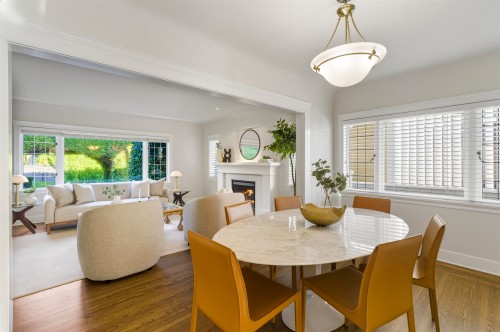 1631 22Nd Street, West Vancouver, BC - Indoor Photo Showing Dining Room