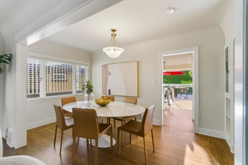 1631 22Nd Street, West Vancouver, BC - Indoor Photo Showing Dining Room