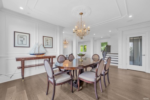 4135 Burkehill Place, West Vancouver, BC - Indoor Photo Showing Dining Room